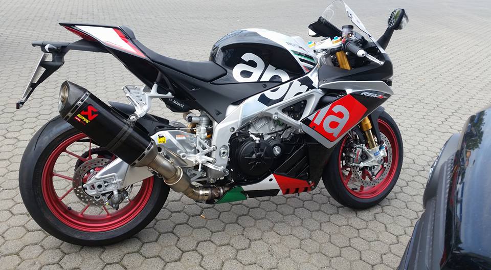 Aprilia Tuono 1100 V4