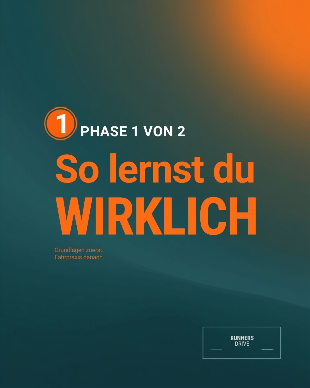 Phase 1: So lernst du WIRKLICH Bevor du ins Auto steigst, bringen wir dir die Basics bei: Schalten, Verkehrsregeln, kri…